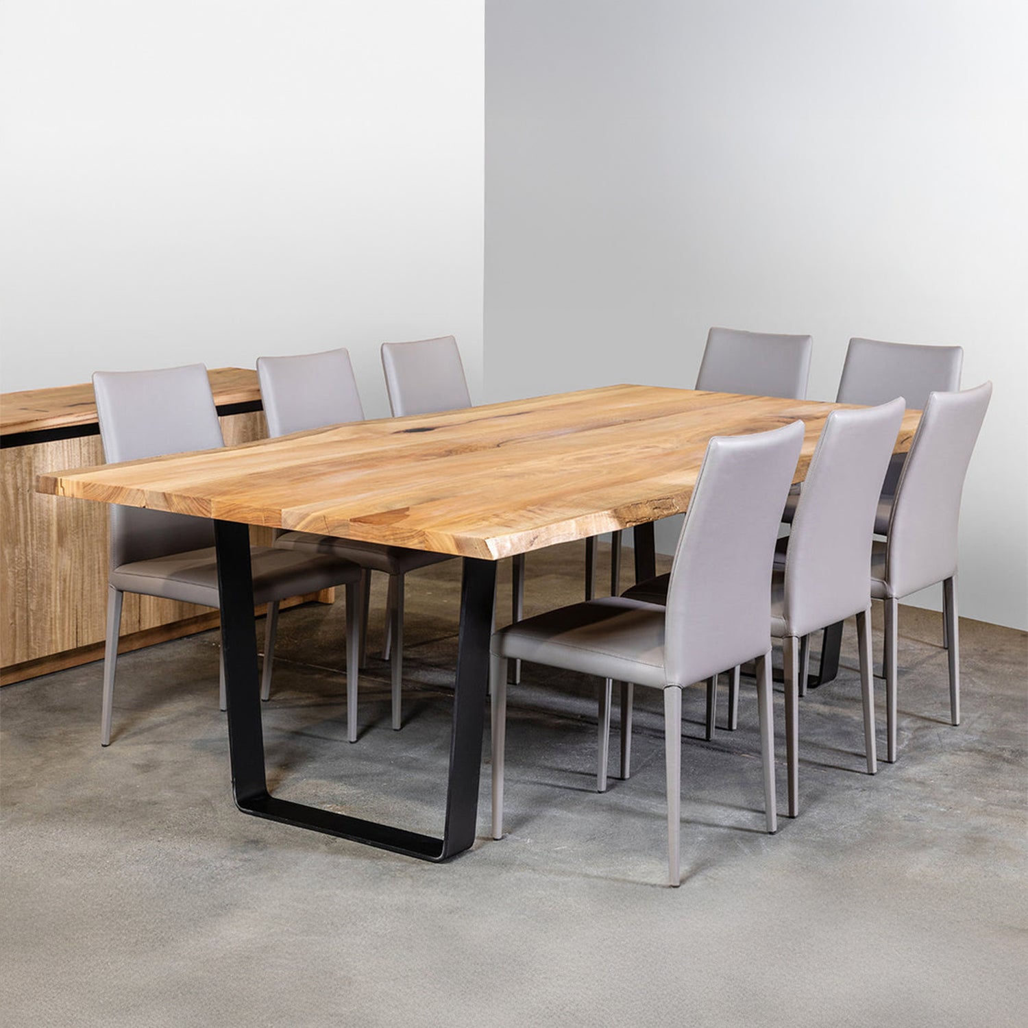 Sandfire Dining Table